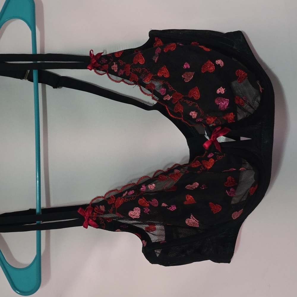 Cacique Womens Black Bra W/Heart Embroidery Sheer Strappy Underwire Sexy 38F EUC